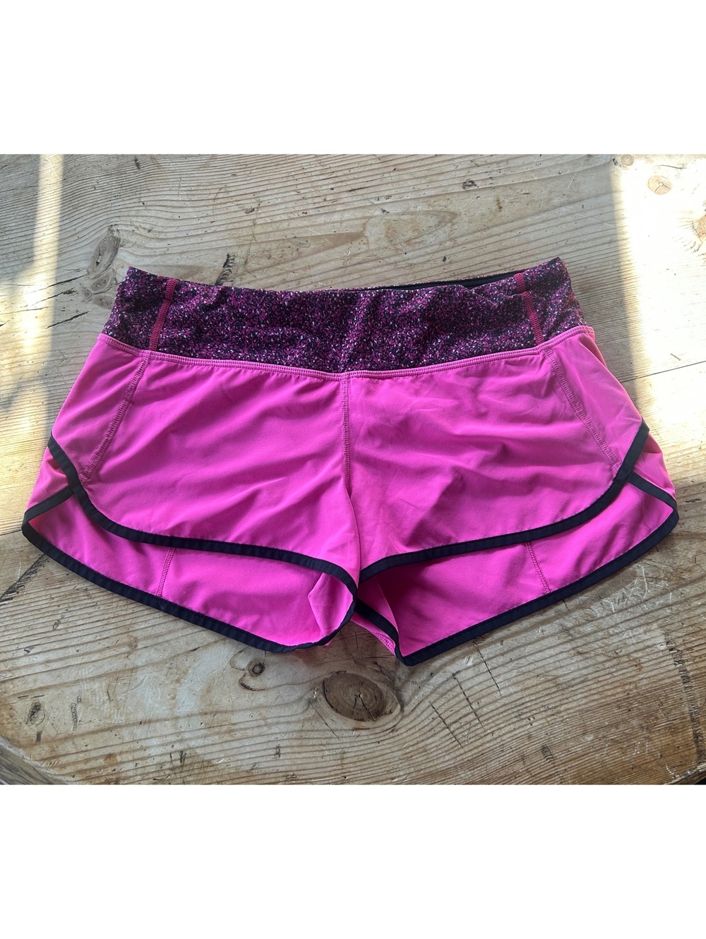 Lululemon Speed Shorts Size 6